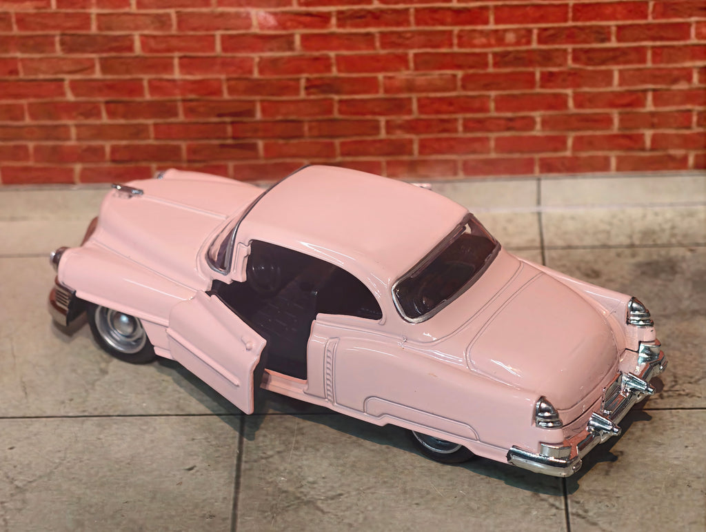1955 Cadillac Coupe DeVille 1:32 Scale
