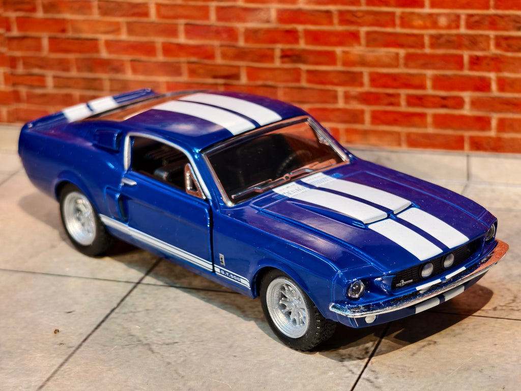 Kinsmart Official Licensed 1967 Shelby GT-500 1:38 Scale