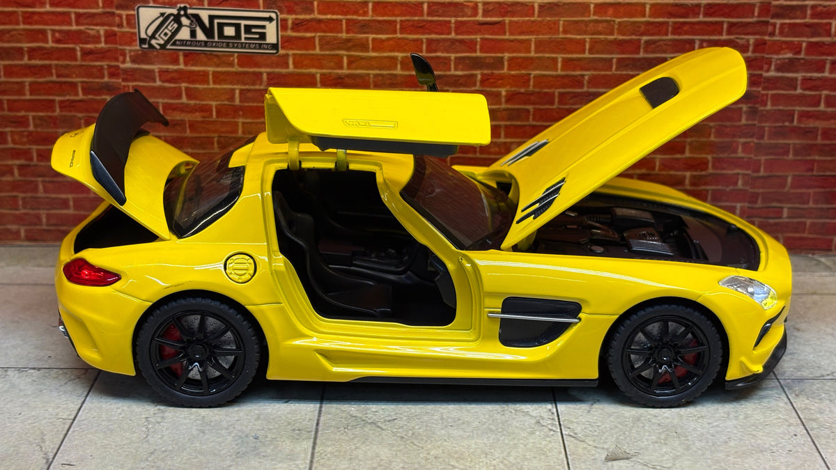 Mercedes-Benz SLS AMG Coupé 1:24 Scale Premium Detailing