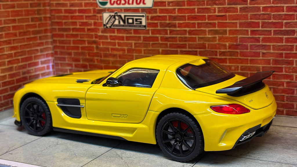 Mercedes-Benz SLS AMG Coupé 1:24 Scale Premium Detailing