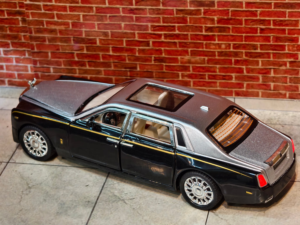 Rolls Royce Phantom VIII 1:32 Scale Premium Detailing