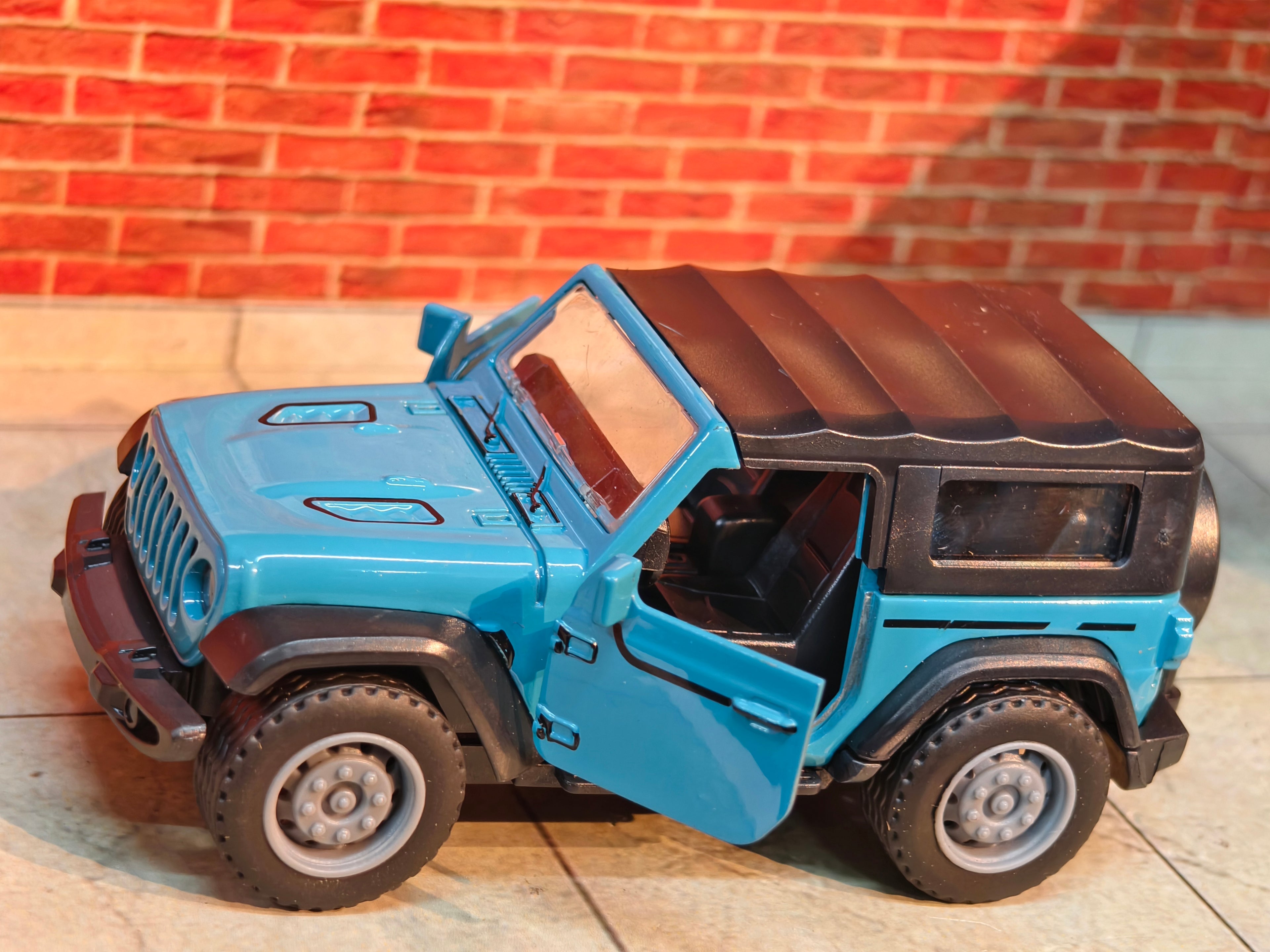 Jeep Wrangler 1:36 Scale