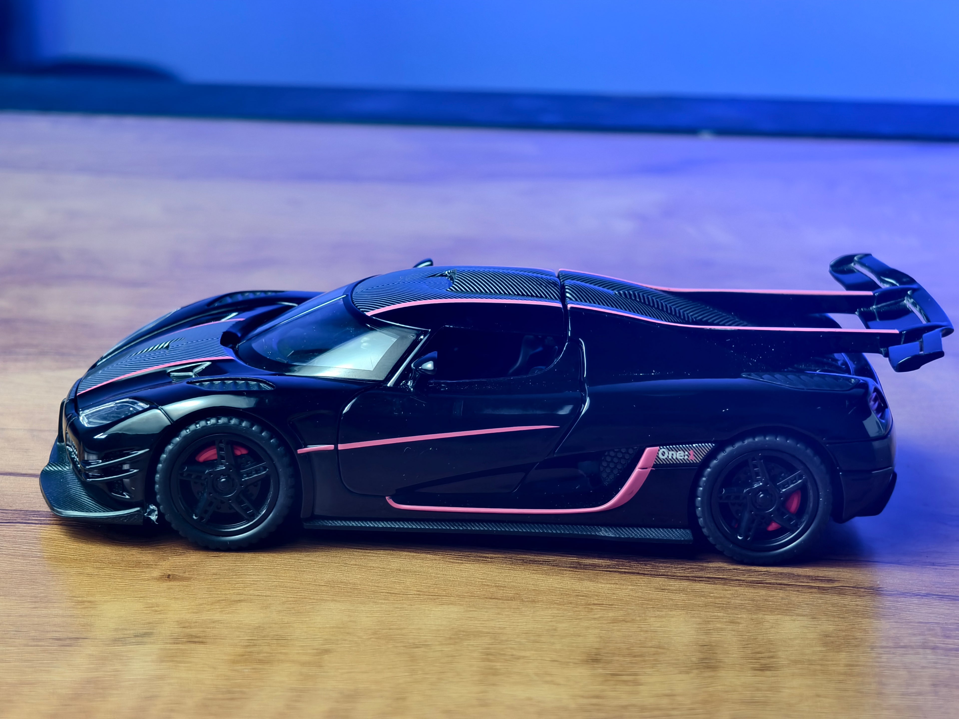 Koenigsegg One:1 1:32 Scale Premium Detailing