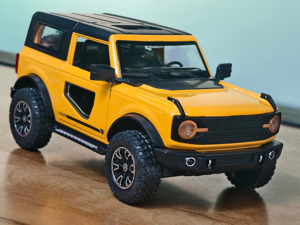 Ford Bronco 1:24 Scale Premium Detailing