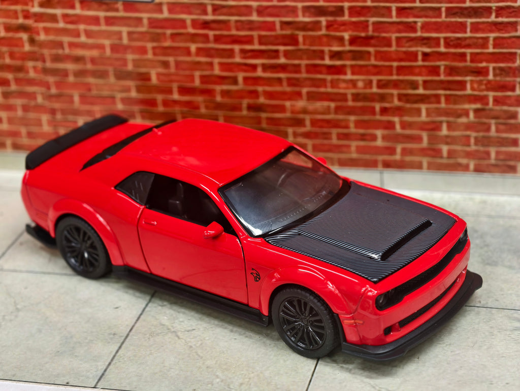 Dodge Challenger SRT 1:32 Scale