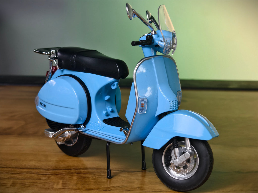 Vespa PX 150 1:10 Scale Premium Detailed Model with Openable Parts