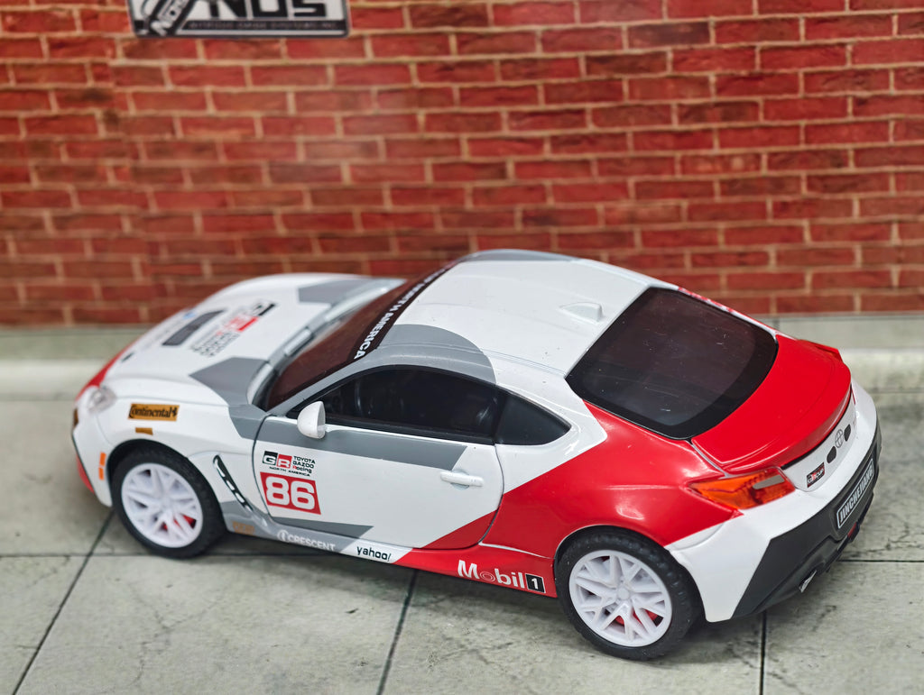 Toyota GR86 1:32 Scale Premium Detailing