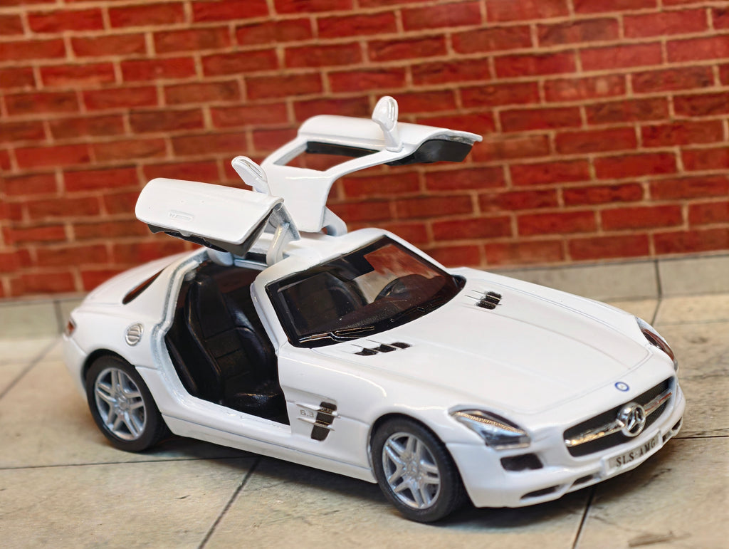 Kinsmart Official Licensed Mercedes Benz SLS AMG 1:36 Scale