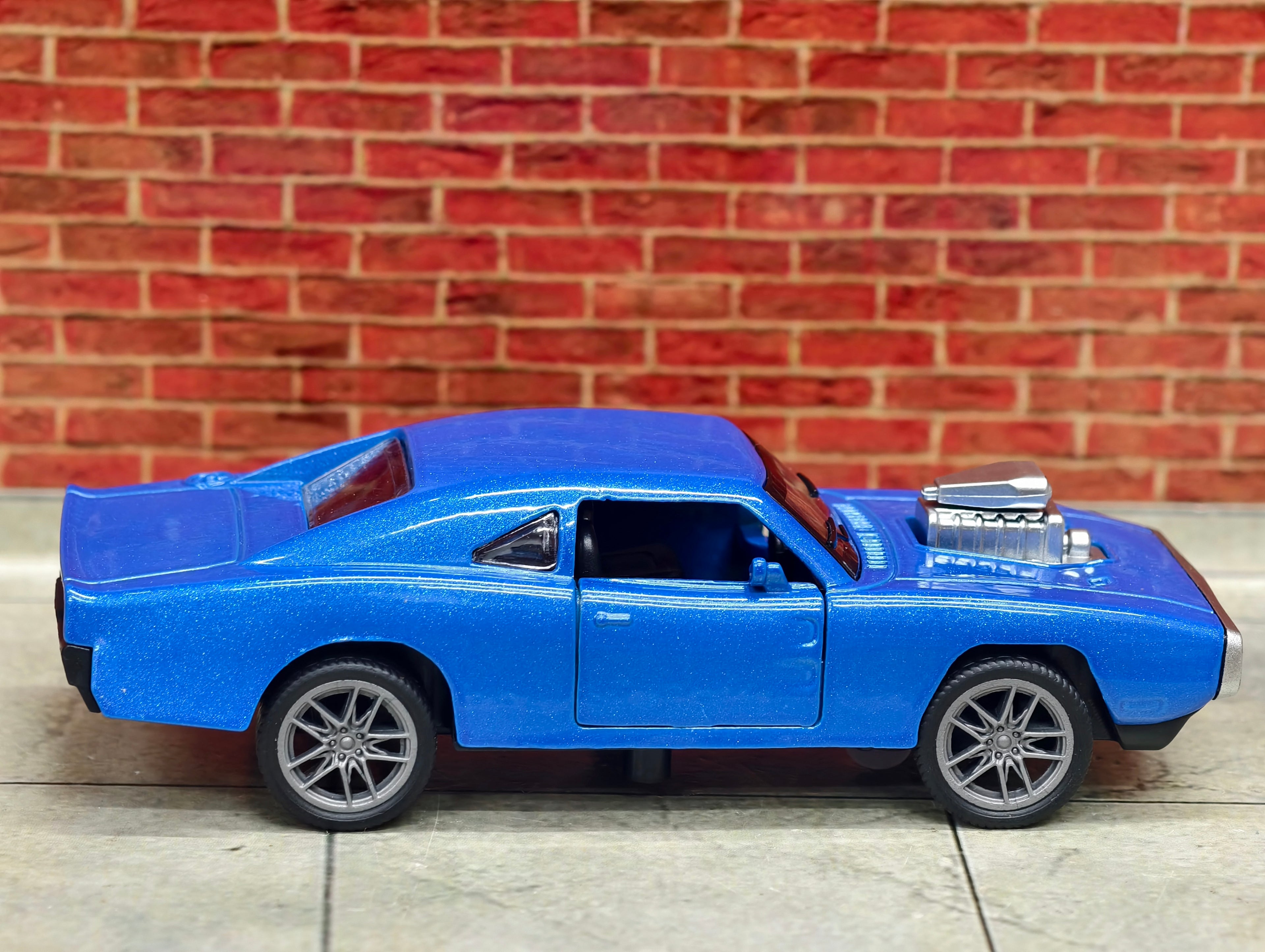 Dodge Charger 1:36 Scale Premium Detailing