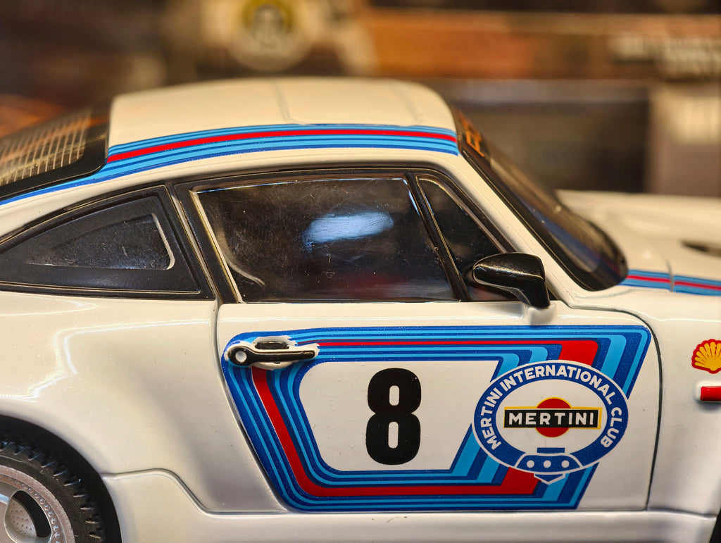 Porsche 911 (964) Turbo 1:24 Scale Premium  Scale model Martini Racing Livery