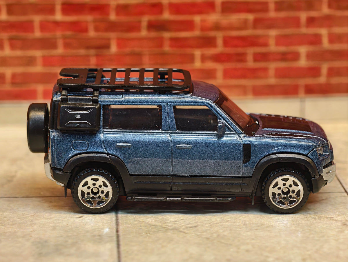 QY Official Land Rover Defender 110 (L663) 1:64 Scale Premium Detailing