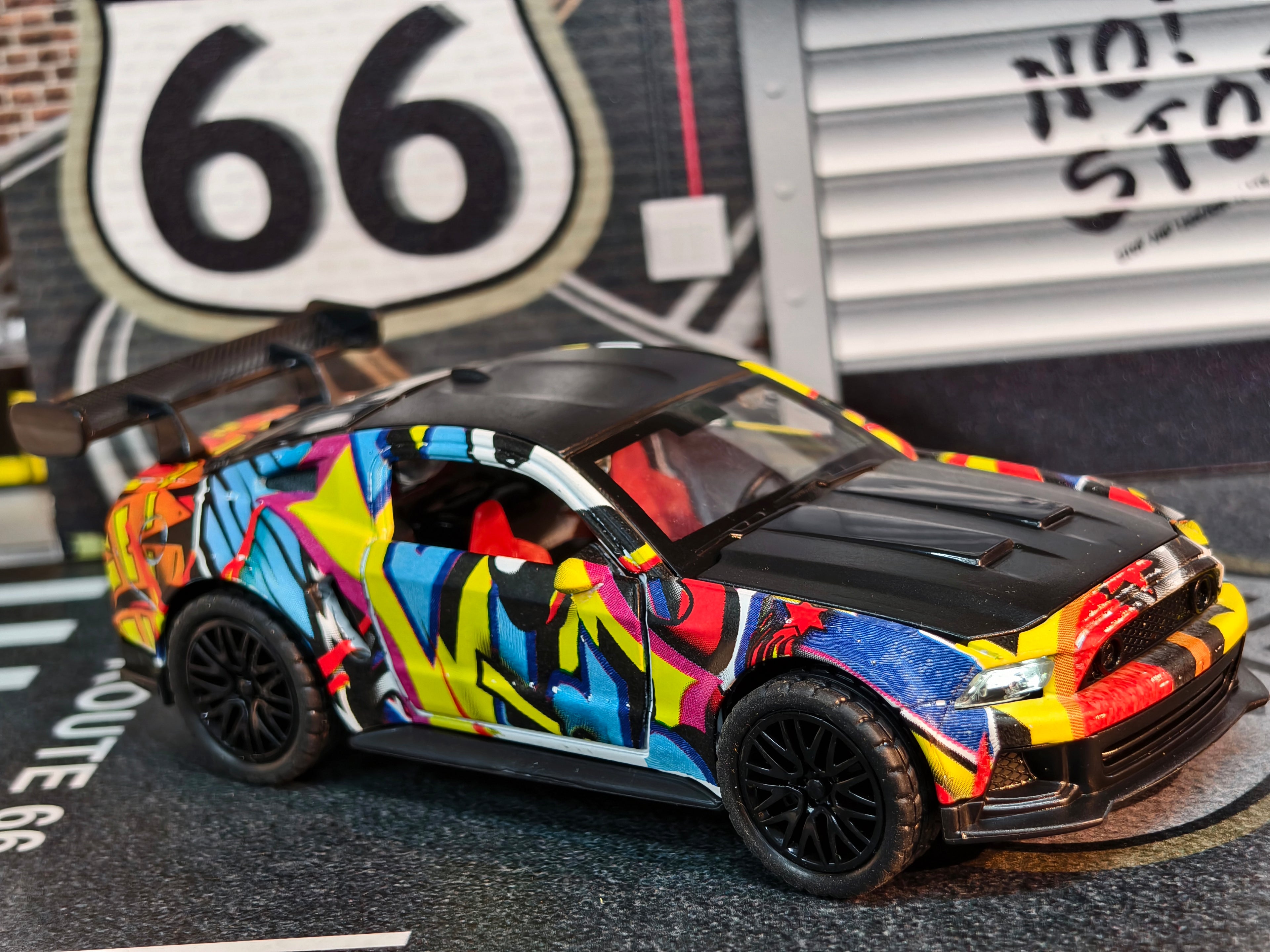 Graffiti Edition Diecast Car 1:36 Scale Box Piece with Light & Sound Simulation