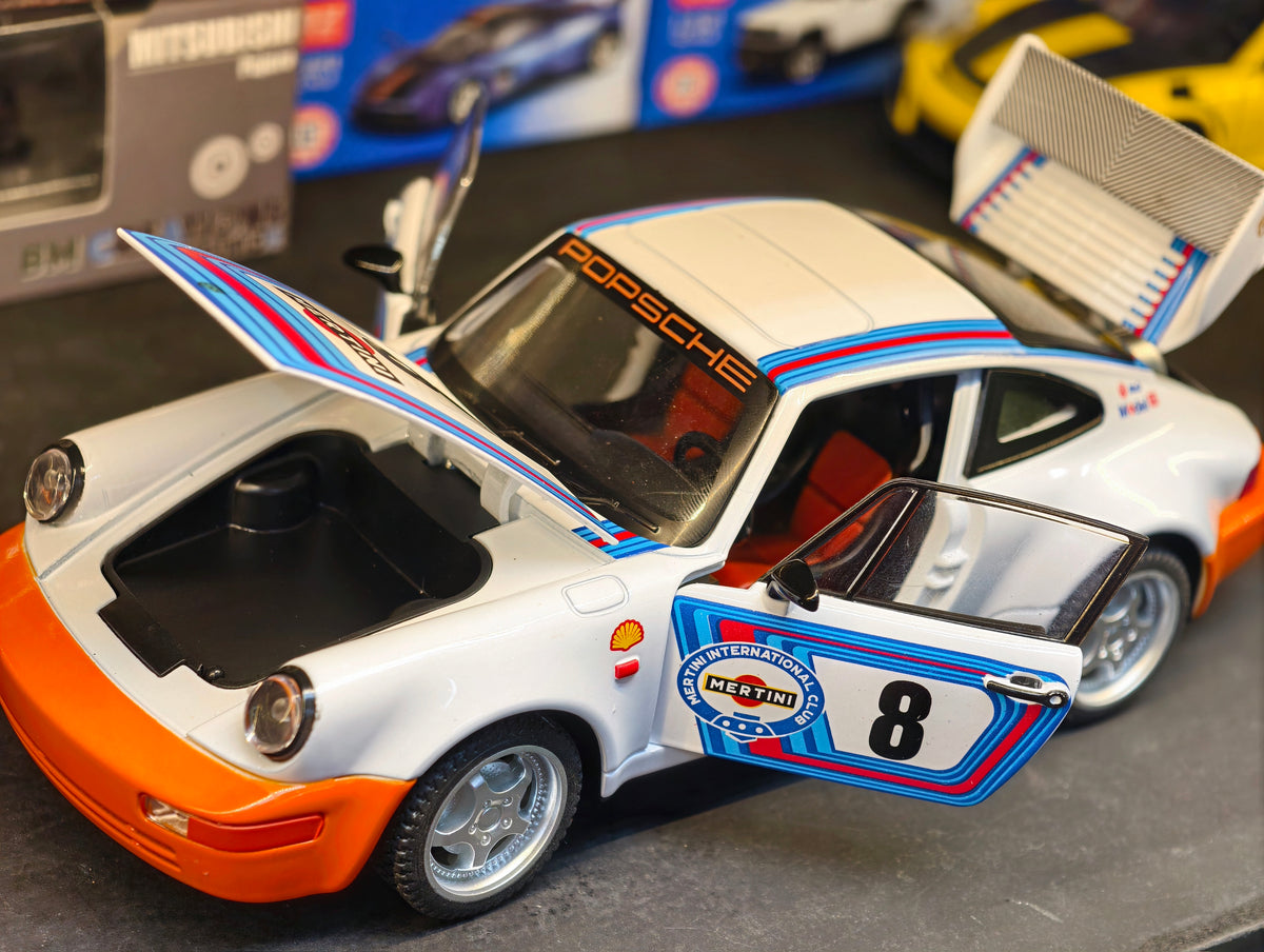 Porsche 911 (964) Turbo 1:24 Scale Premium  Scale model Martini Racing Livery