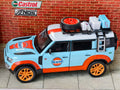Defender Gulf Edition 1:24 Scale with Accessories