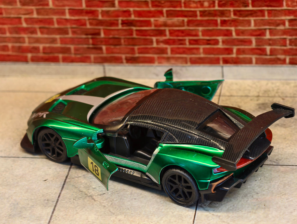 Aston Martin Vantage GT 4 1:36 Scale