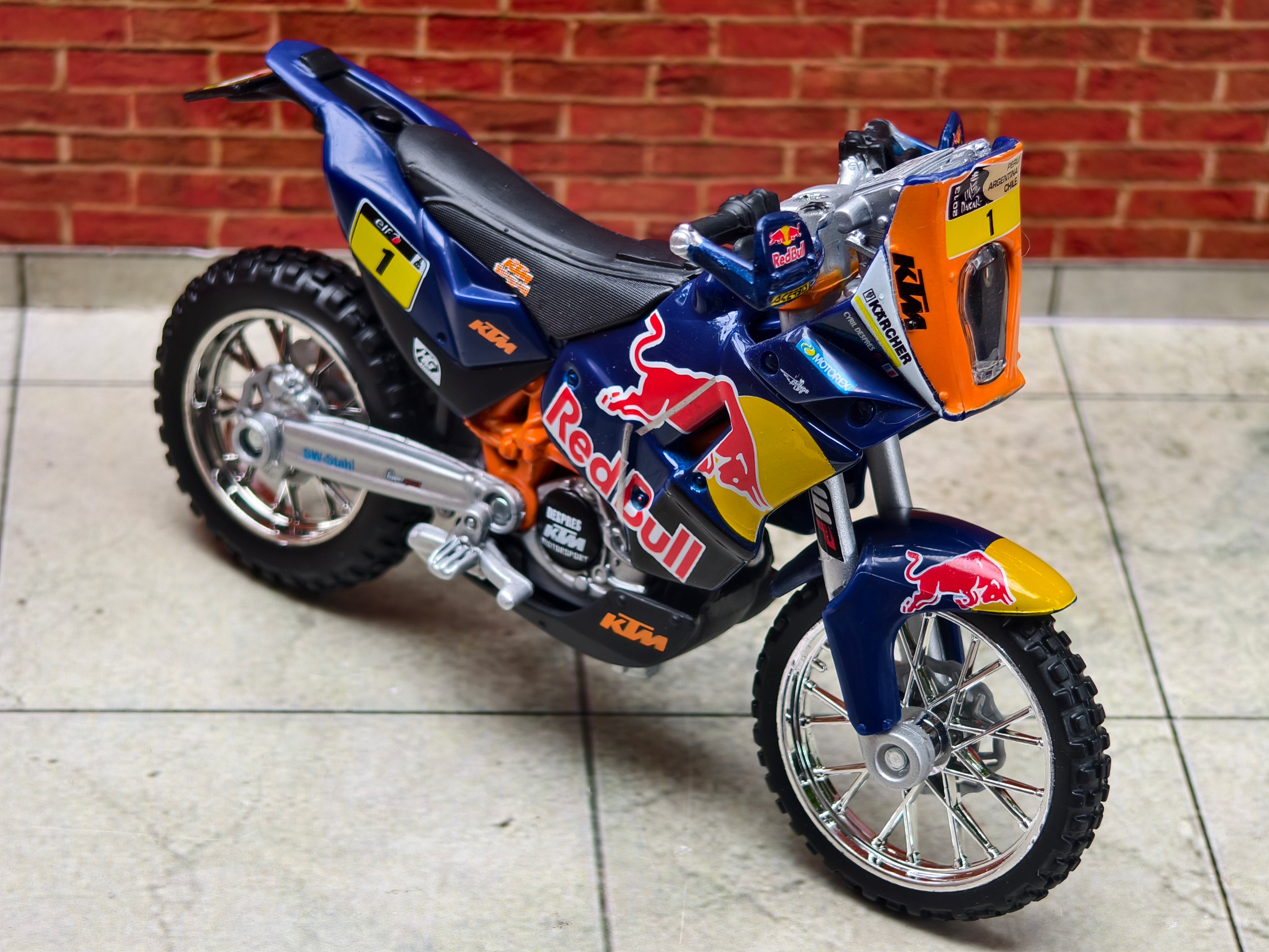 Burrago Official Licensed KTM 450 Rally (Darkar Rally) 1:18 Scale