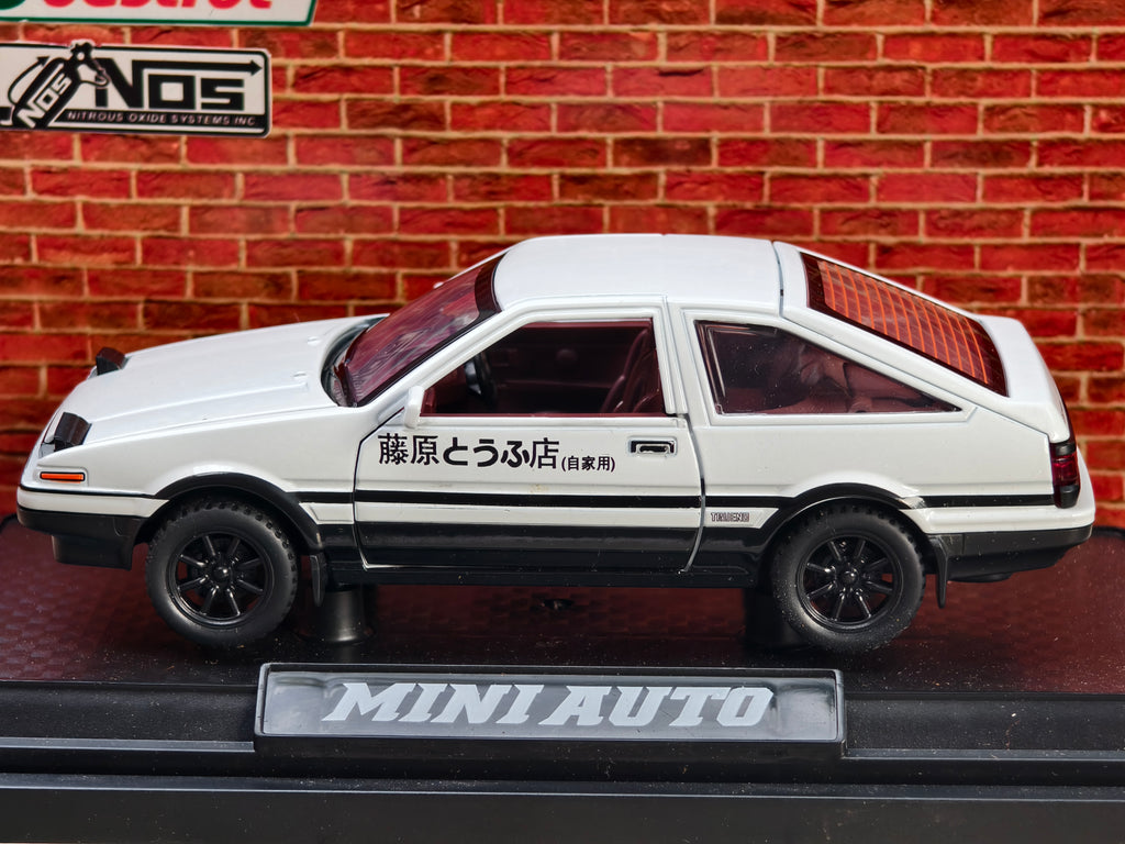 Toyota Sprinter Trueno Ae86 1:32 Scale Popup Headlight Premium Detailing