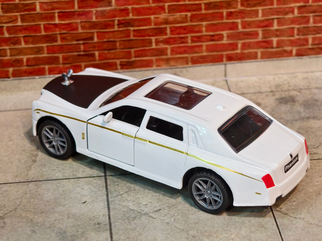 Rolls Royce Phantom 1:36 Scale with Light and Sound