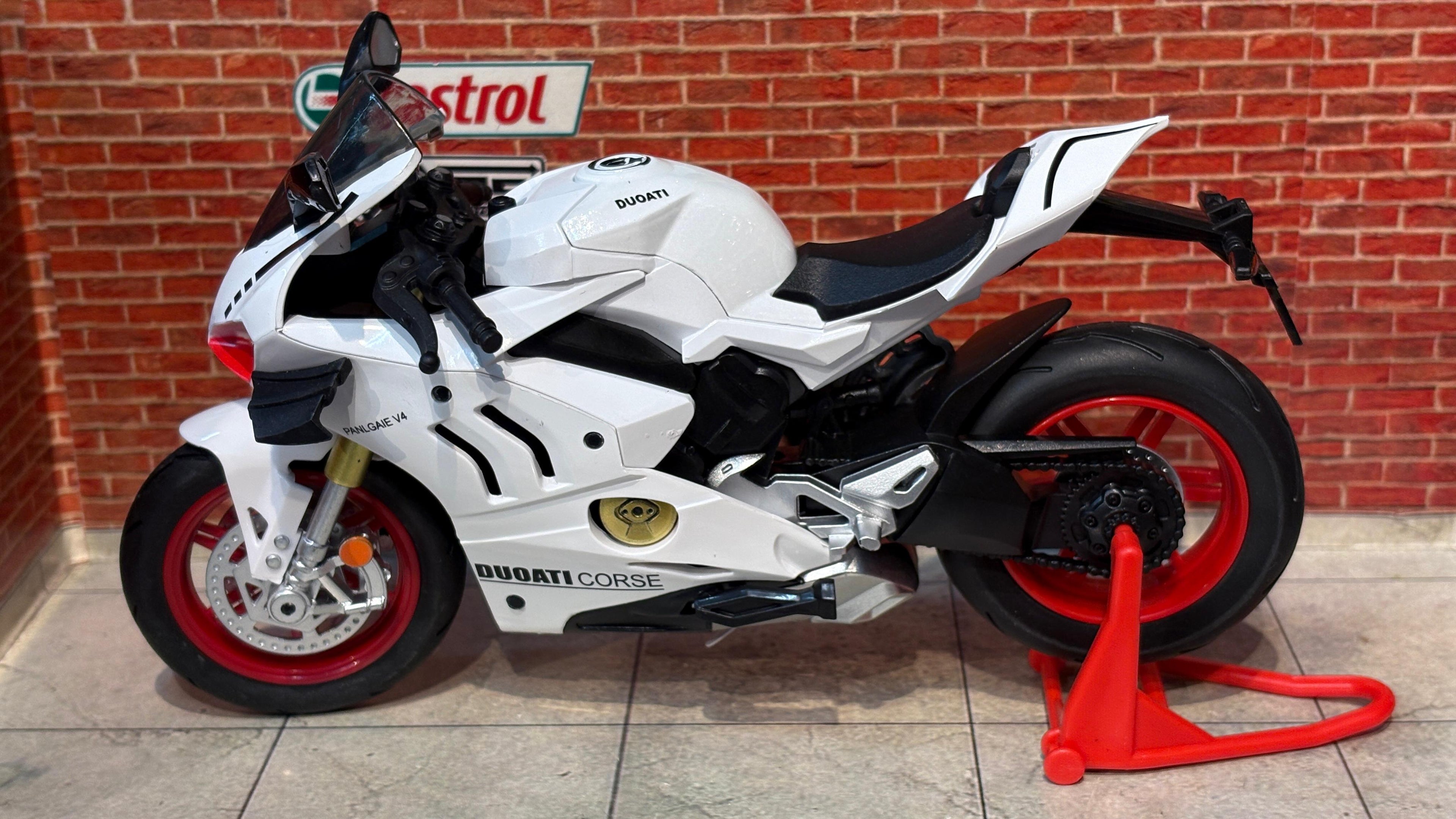 Ducati Panigale V4 1:10 scale with Paddock Stand