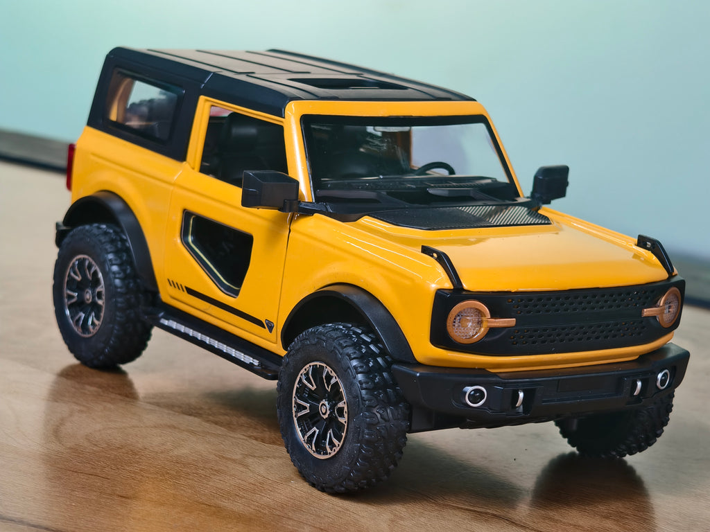 Ford Bronco 1:24 Scale Premium Detailing