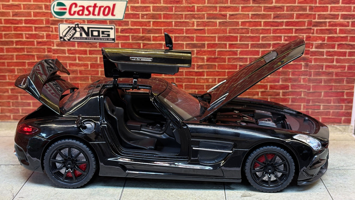 Mercedes-Benz SLS AMG Coupé 1:24 Scale Premium Detailing