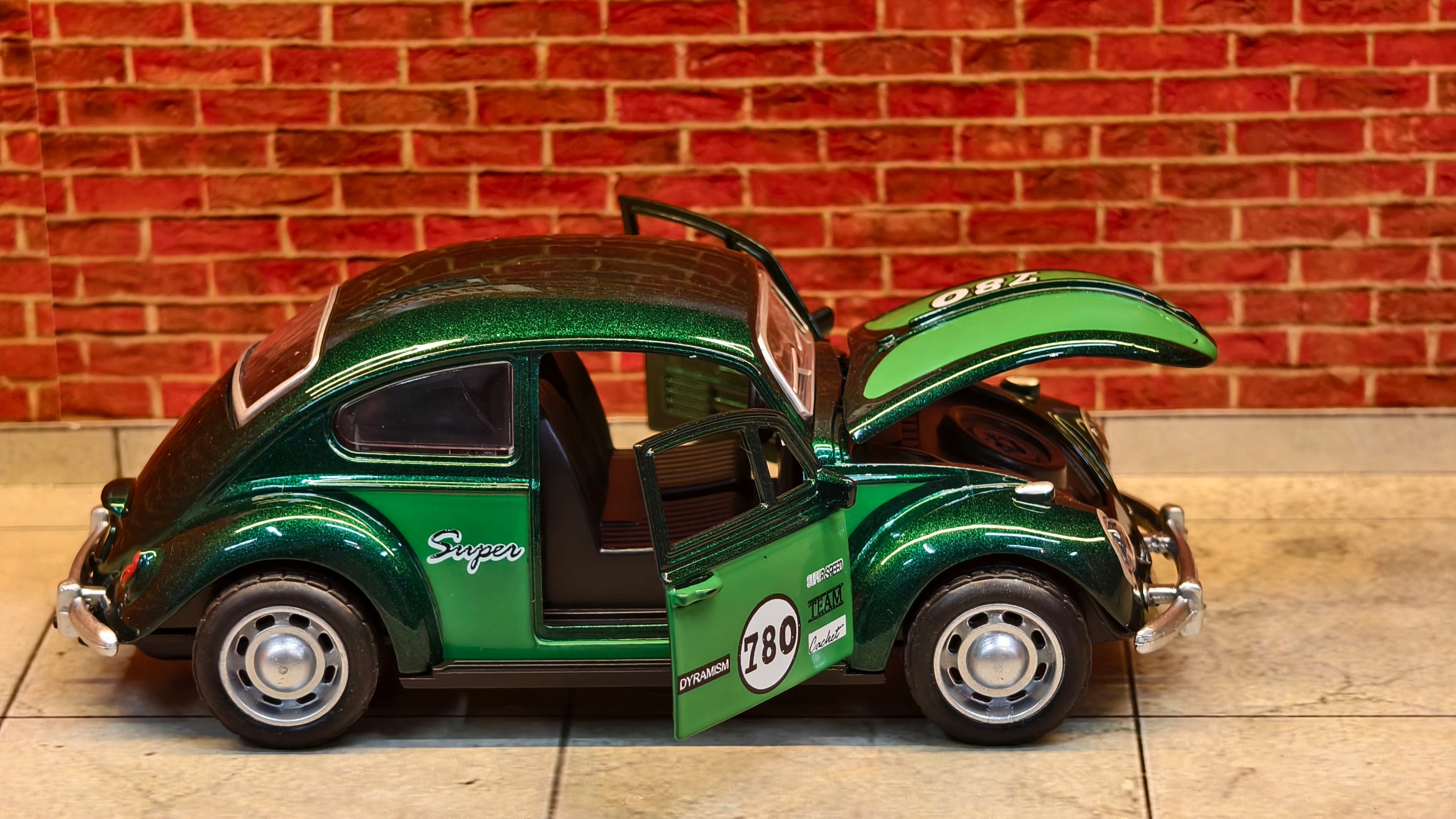 Beetle 1:32 Scale Rally Edition Box piece