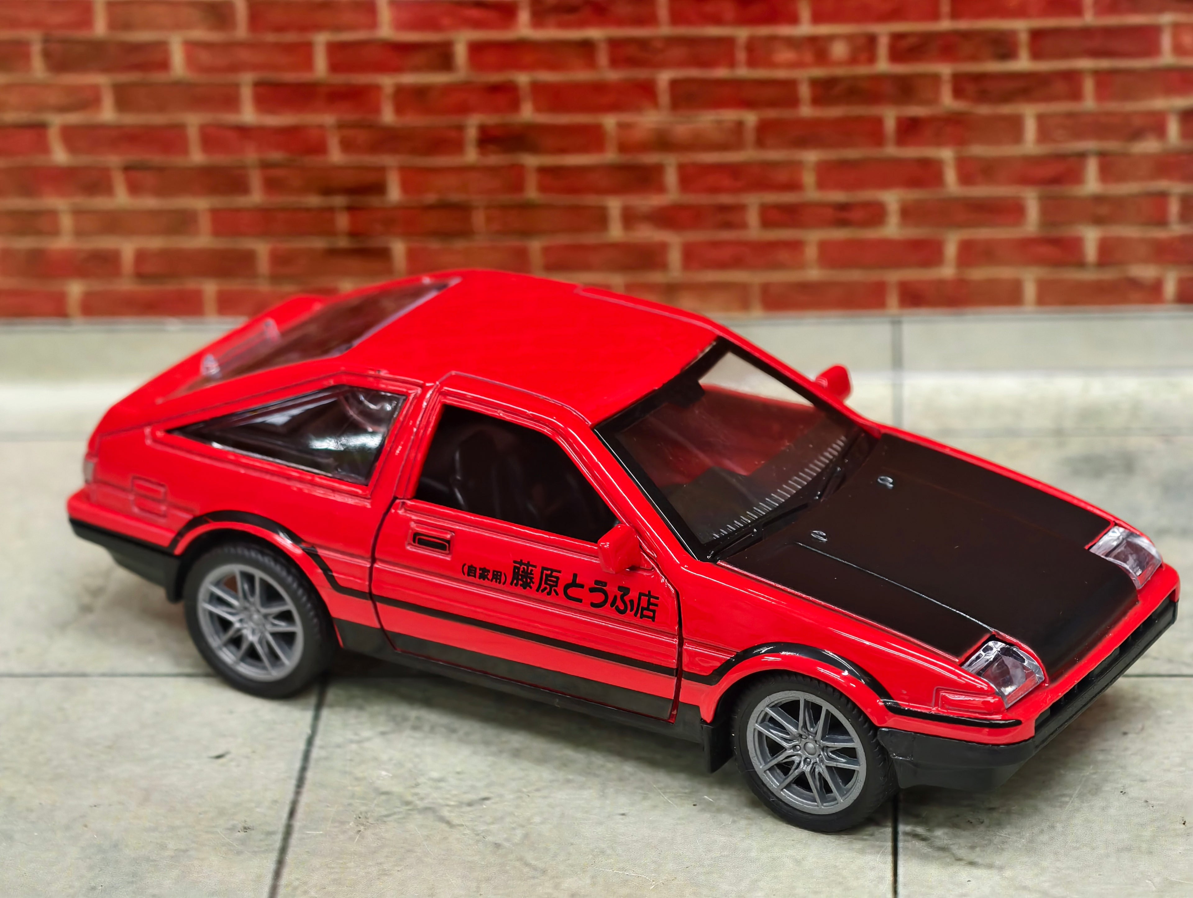 Toyota Trueno AE86 1:36 Scale