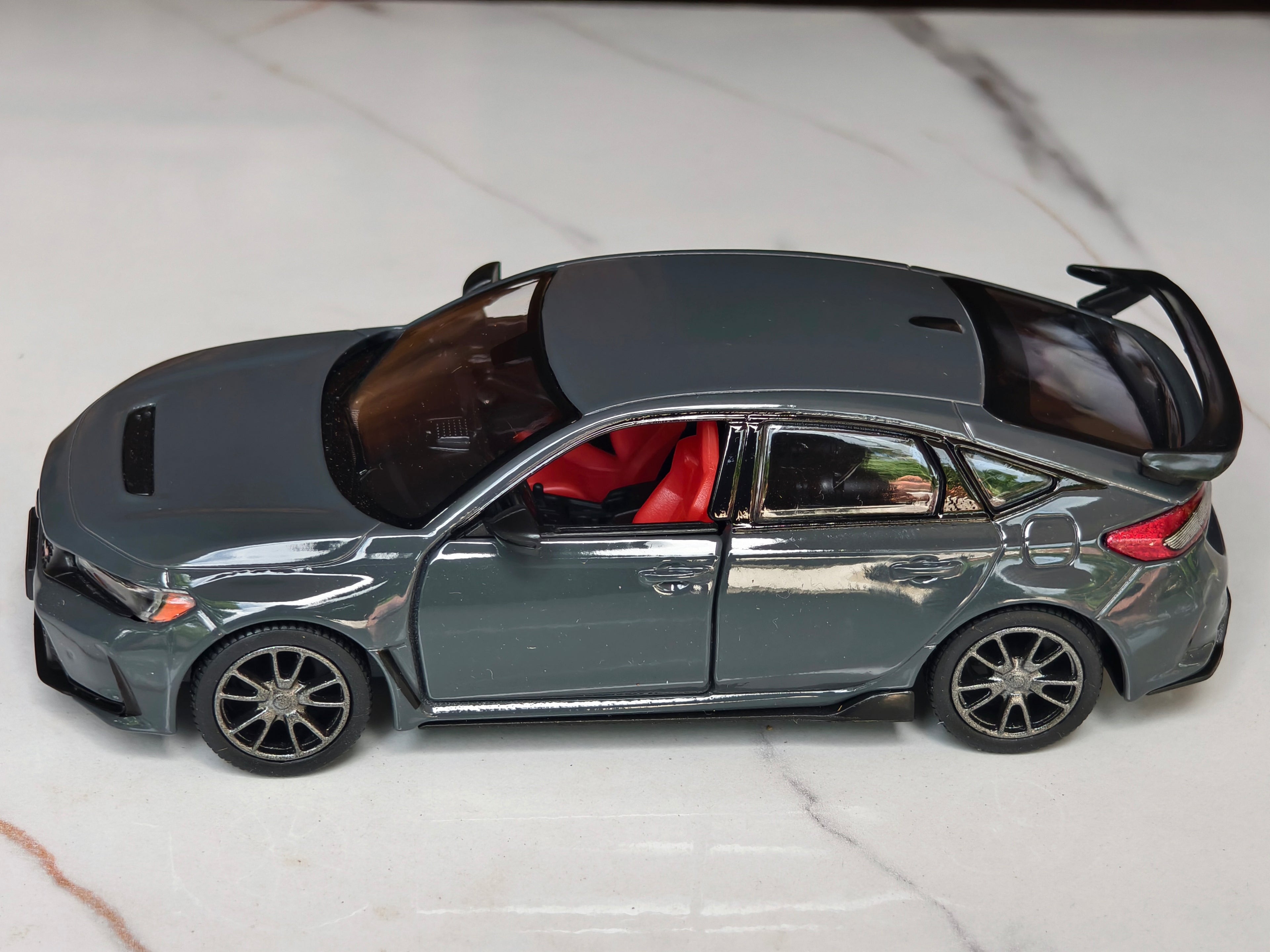 Kinsmart Official Licensed Honda Civic Type R 1:36 Scale