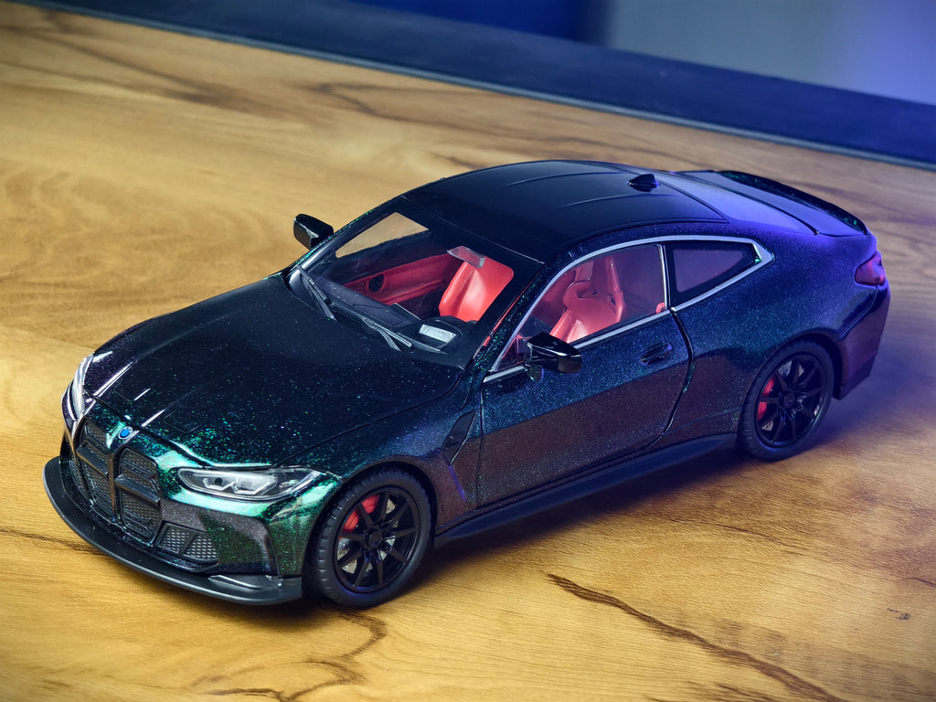 BMW M4 1:24 Scale Dual Tone Premium Detailing