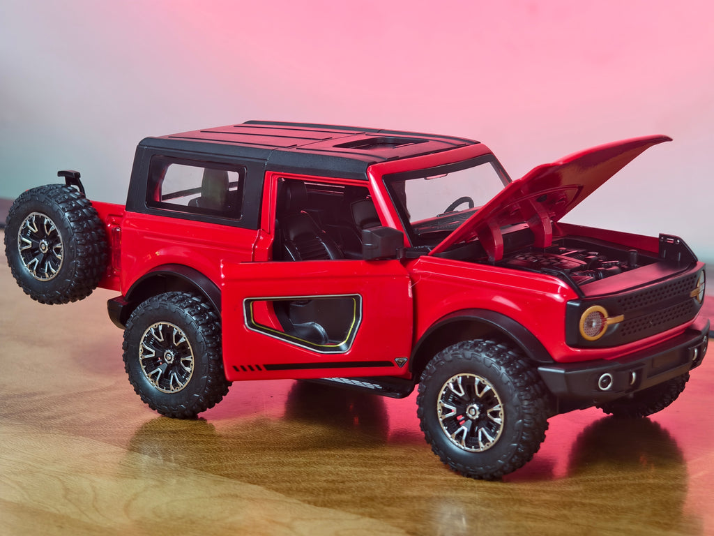 Ford Bronco 1:24 Scale Premium Detailing