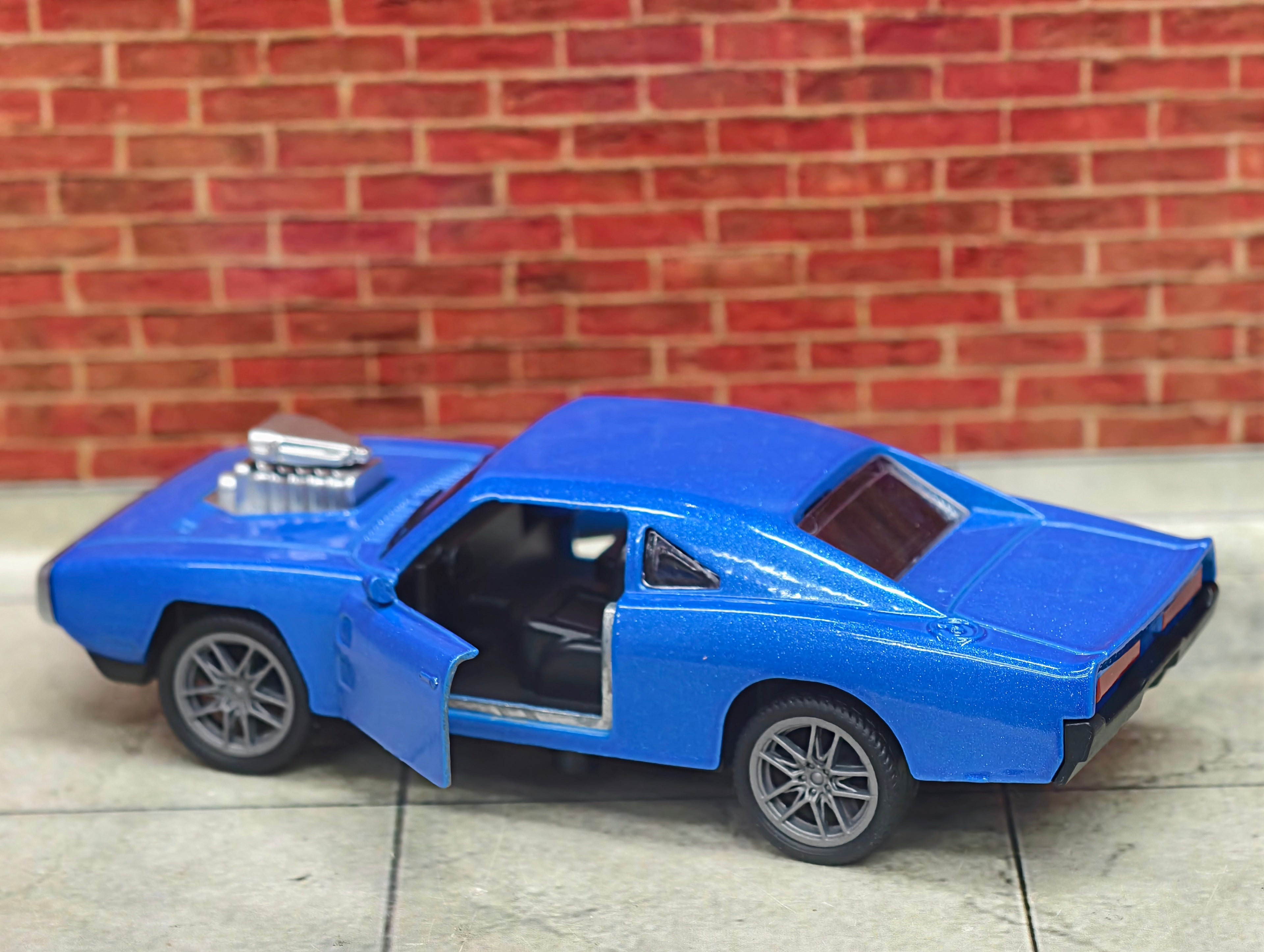 Dodge Charger 1:36 Scale Premium Detailing