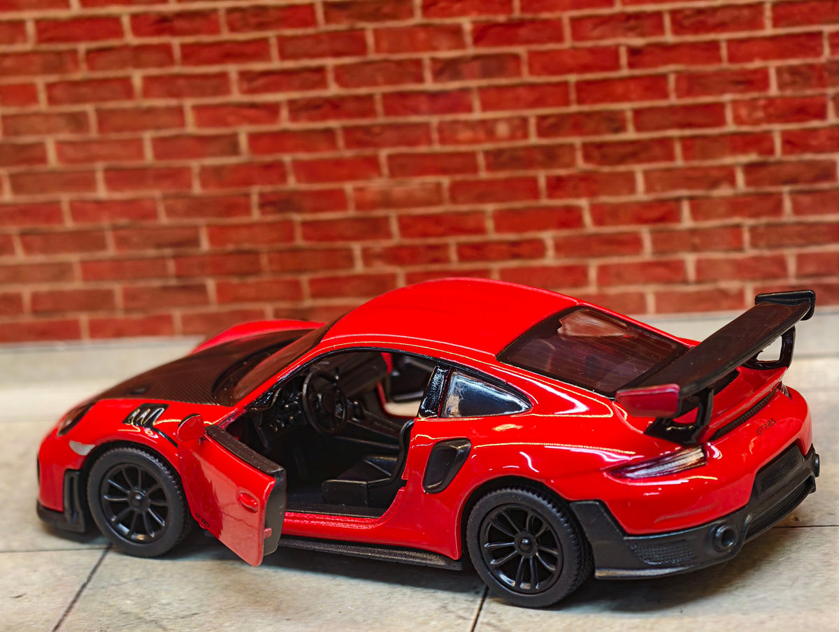 Kinsmart Official Licensed Porsche 911 GT2 RS 1:36 Scale