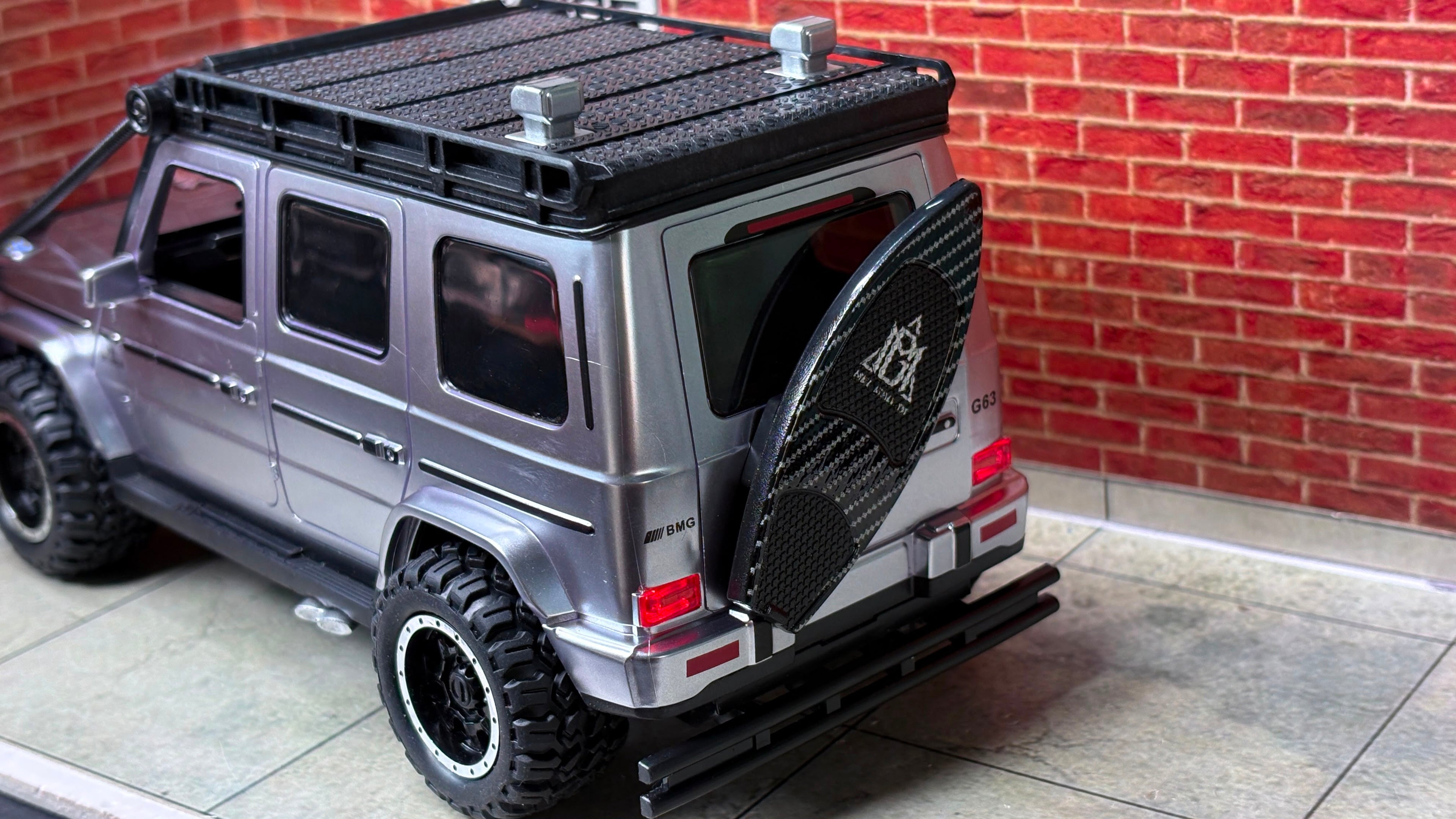 Mercedes G Wagon Brabus Modified 1:24 Scale Premium ABS Model
