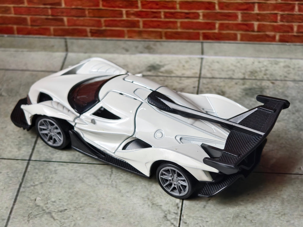 Apollo Intensa Emozione (IE) Hyper Car 1:43 Scale