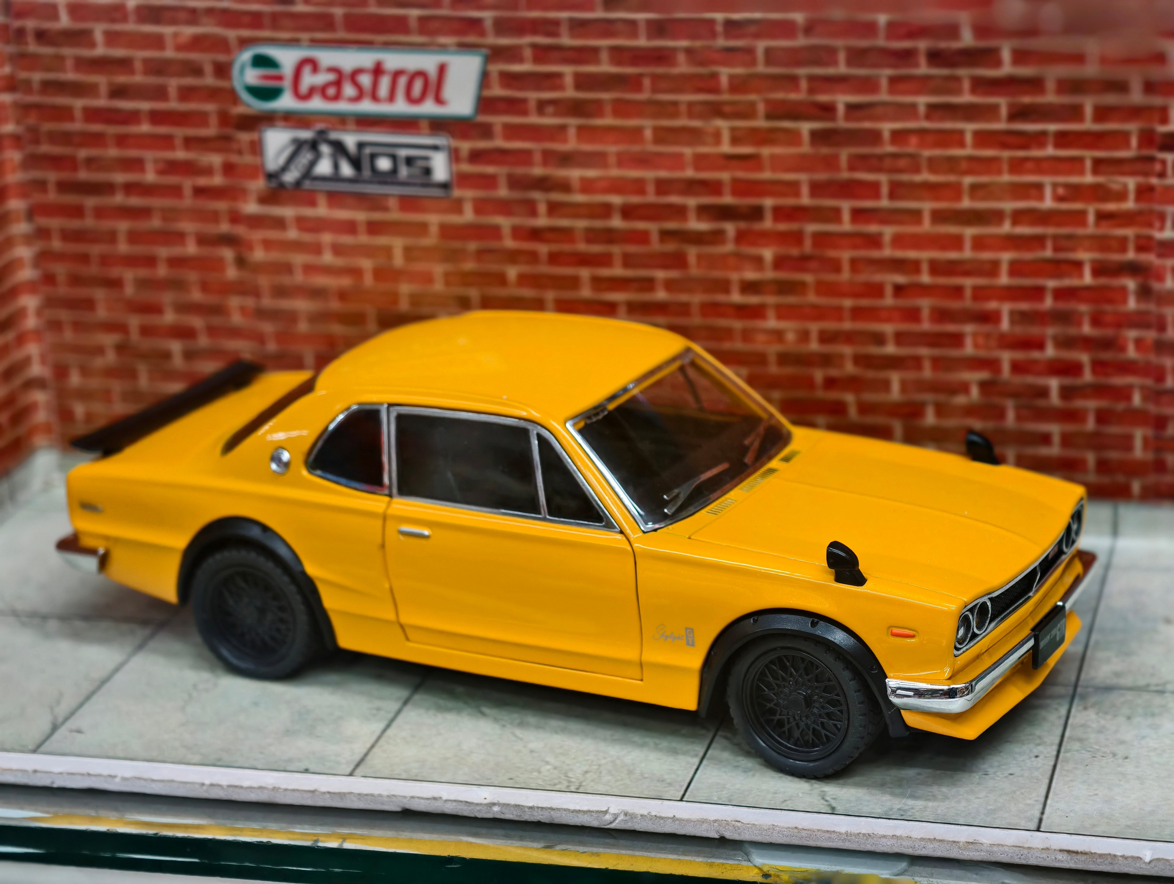 Nissan Skyline GT-R 1969 Model 1:22 Scale Premium Detailing