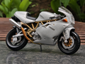 Burrago Official Licensed Ducati Super Sport 900 Final Edition 1:18 Scale