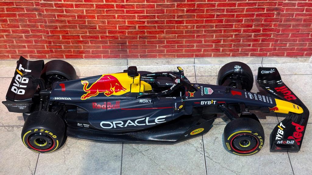 Rastar Official Licensed Formula 1 RB19 Oracle Redbull Racing 1:24 Scale Diecast