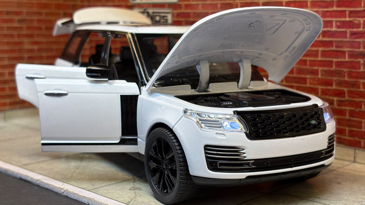 QY Official Licensed Land Rover Range Rover 50th Anniversary Edition 1:24 Scale Premium Detailing