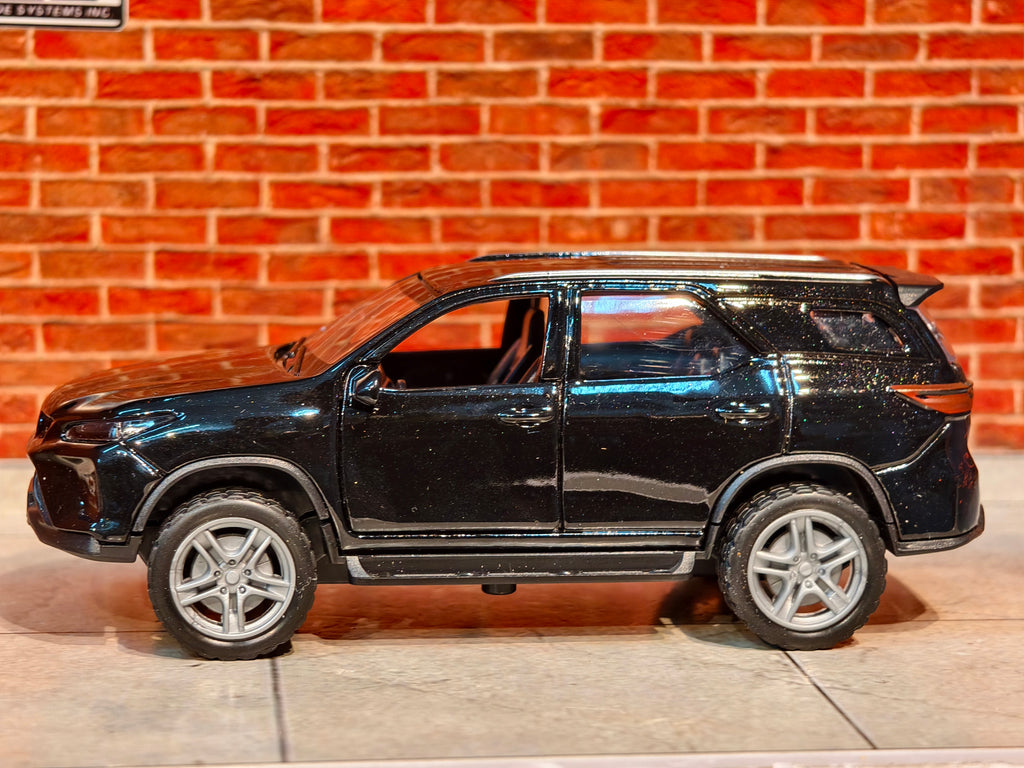 Fortuner 1:36 Scale 3 Door Openable with Light & Sound