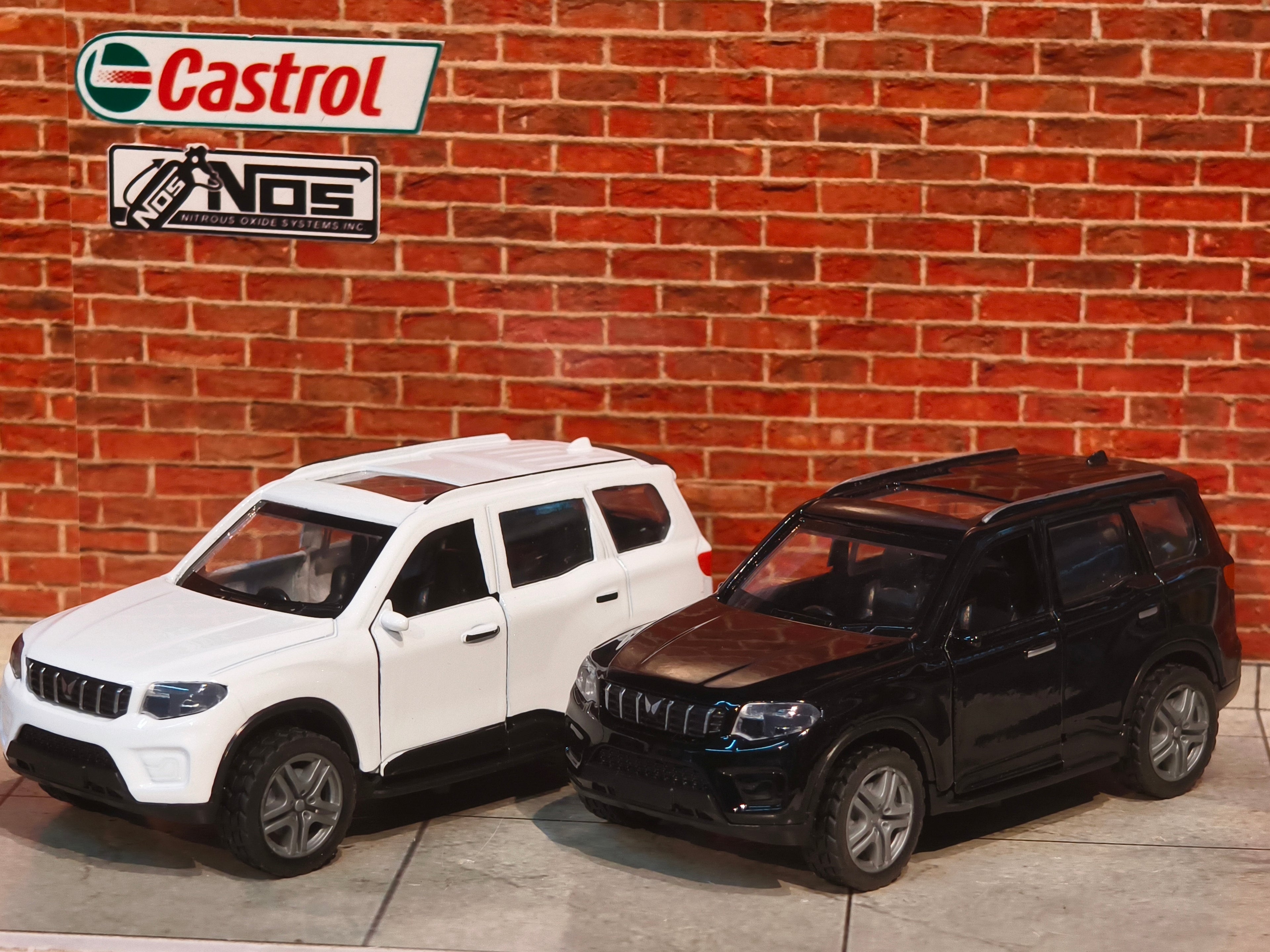Mahindra Scorpio Classic S11 2022 Facelift 1:36 Scale