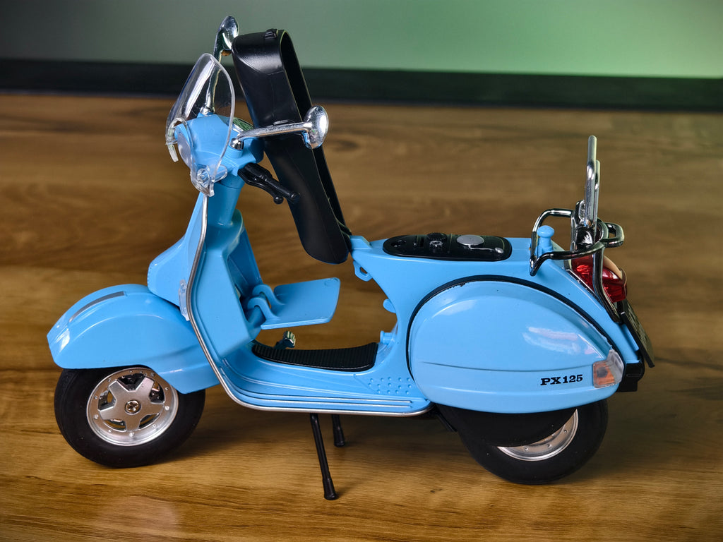 Vespa PX 150 1:10 Scale Premium Detailed Model with Openable Parts