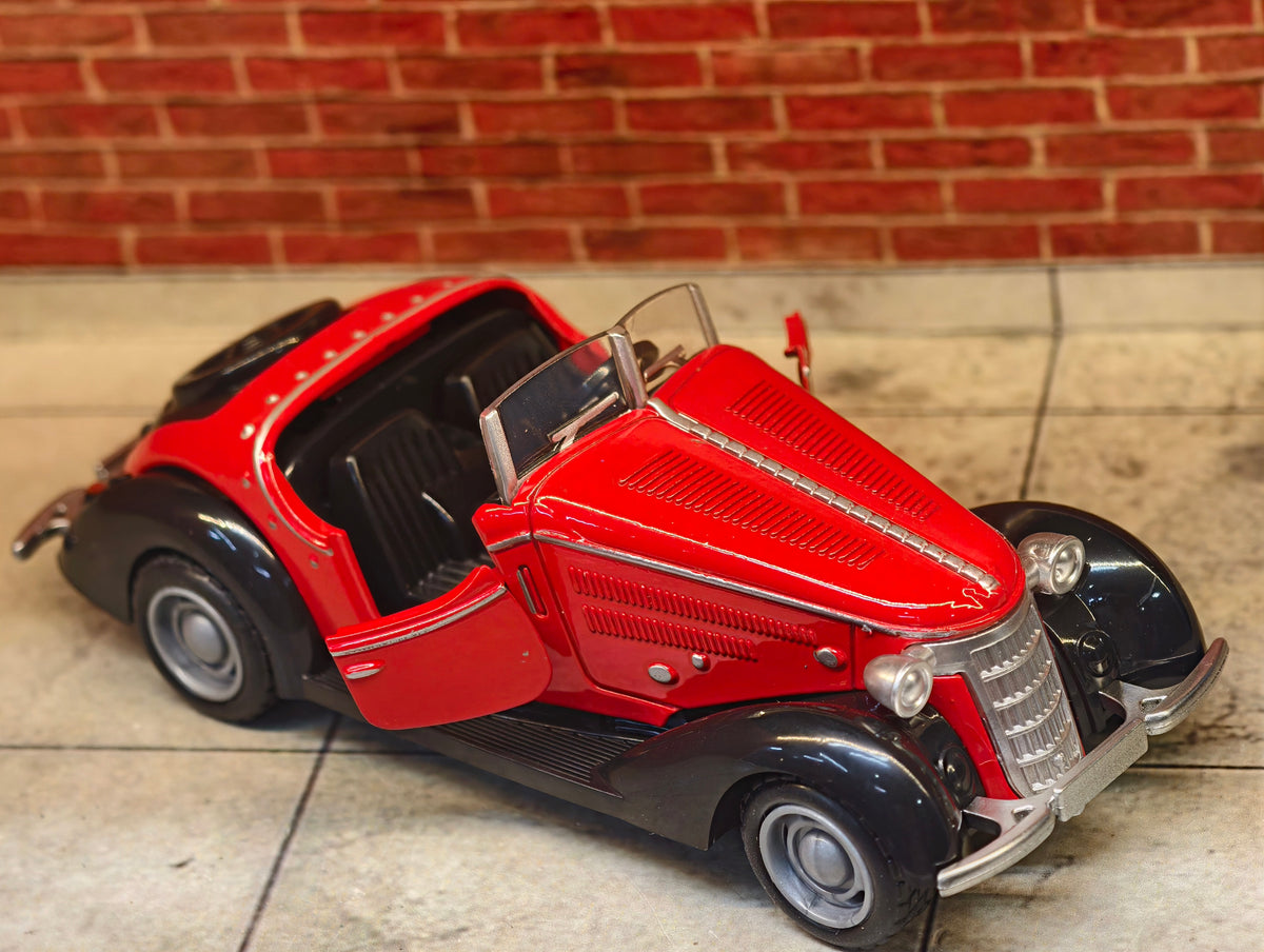 1935–1936 Ford Deluxe Roadster 1:36 Scale