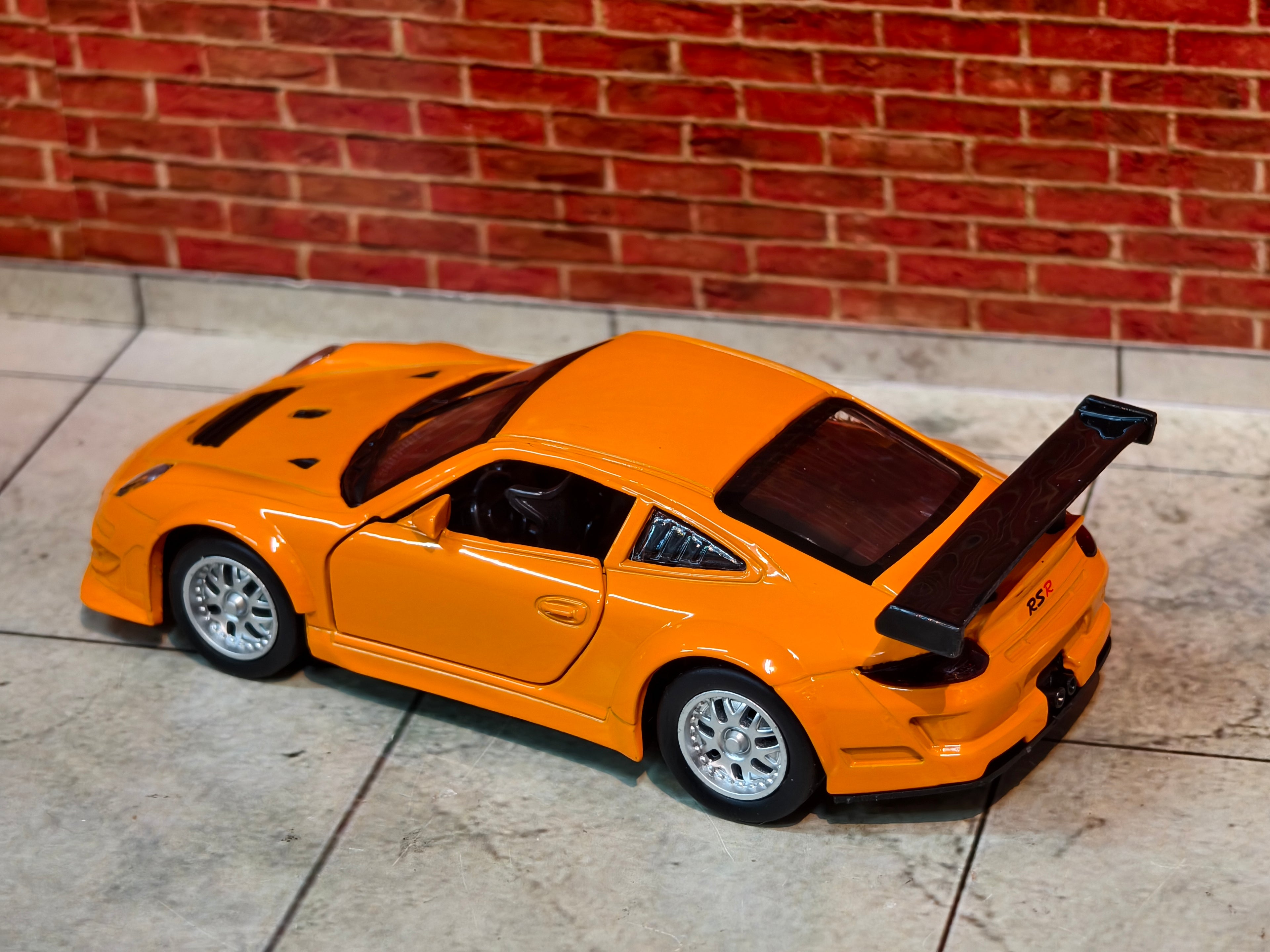 MSZ Official Licensed PORSCHE 911 GT3 RSR 1:39 Scale