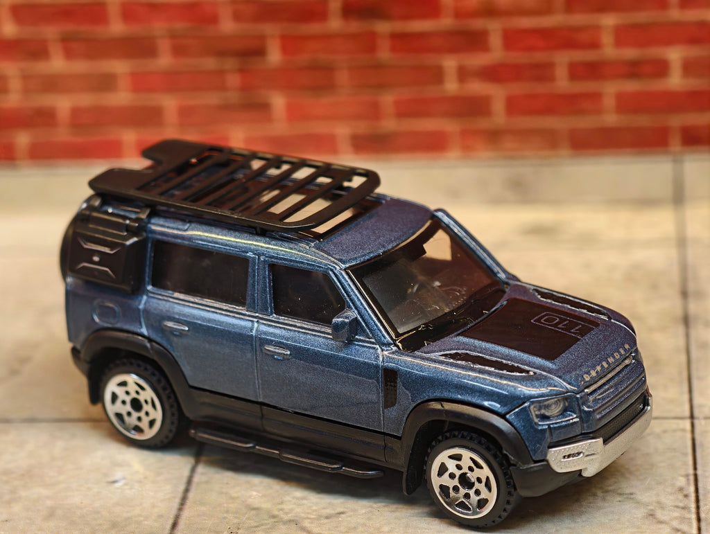 QY Official Land Rover Defender 110 (L663) 1:64 Scale Premium Detailing