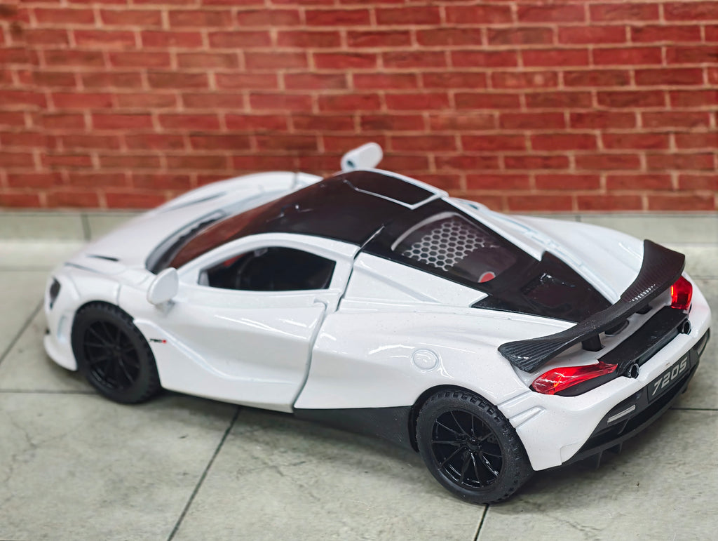 McLaren 720S 1:32 Scale Premium Detailing