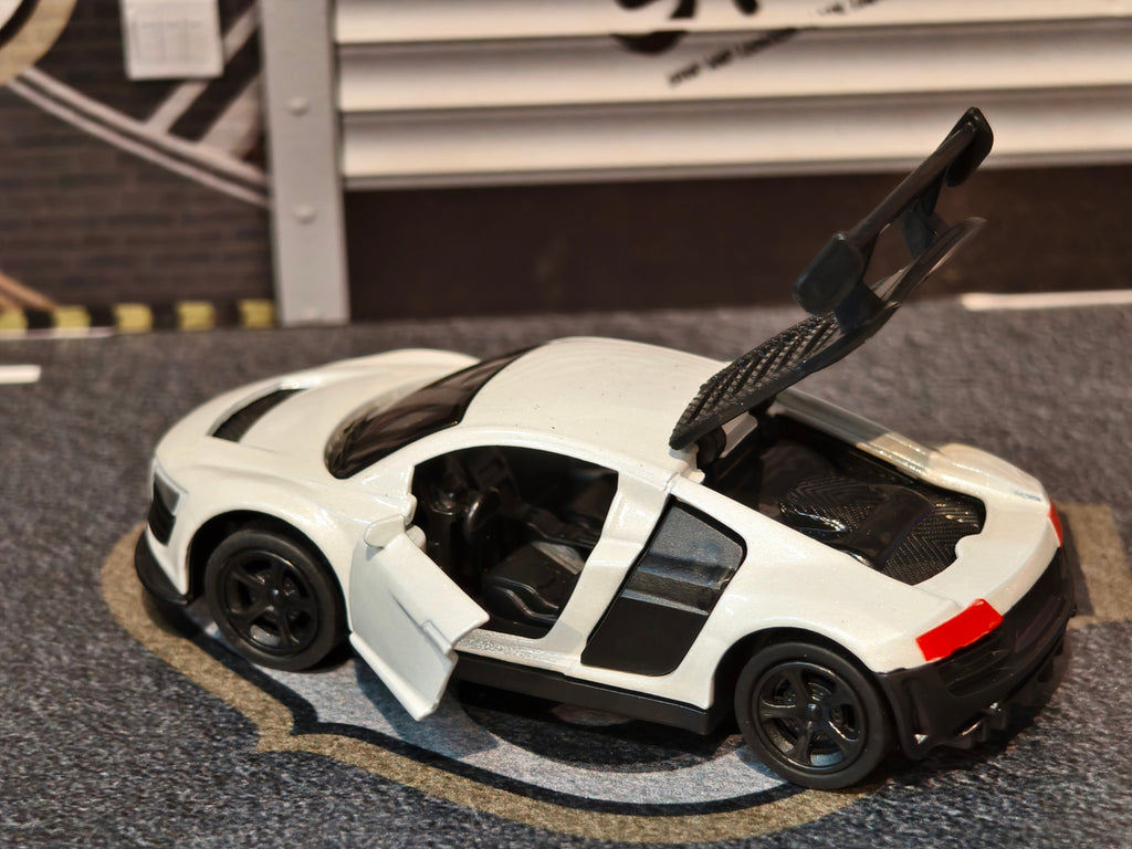 Audi R8 1:64 Scale Premium Detailing