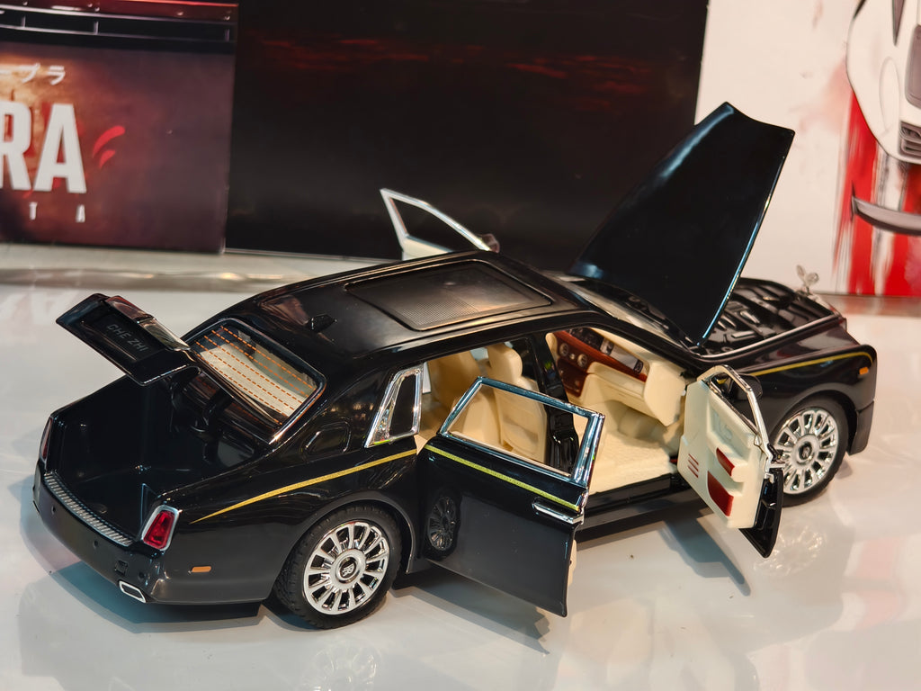 Rolls Royce Phantom VIII 1:24 Scale Premium Detailing