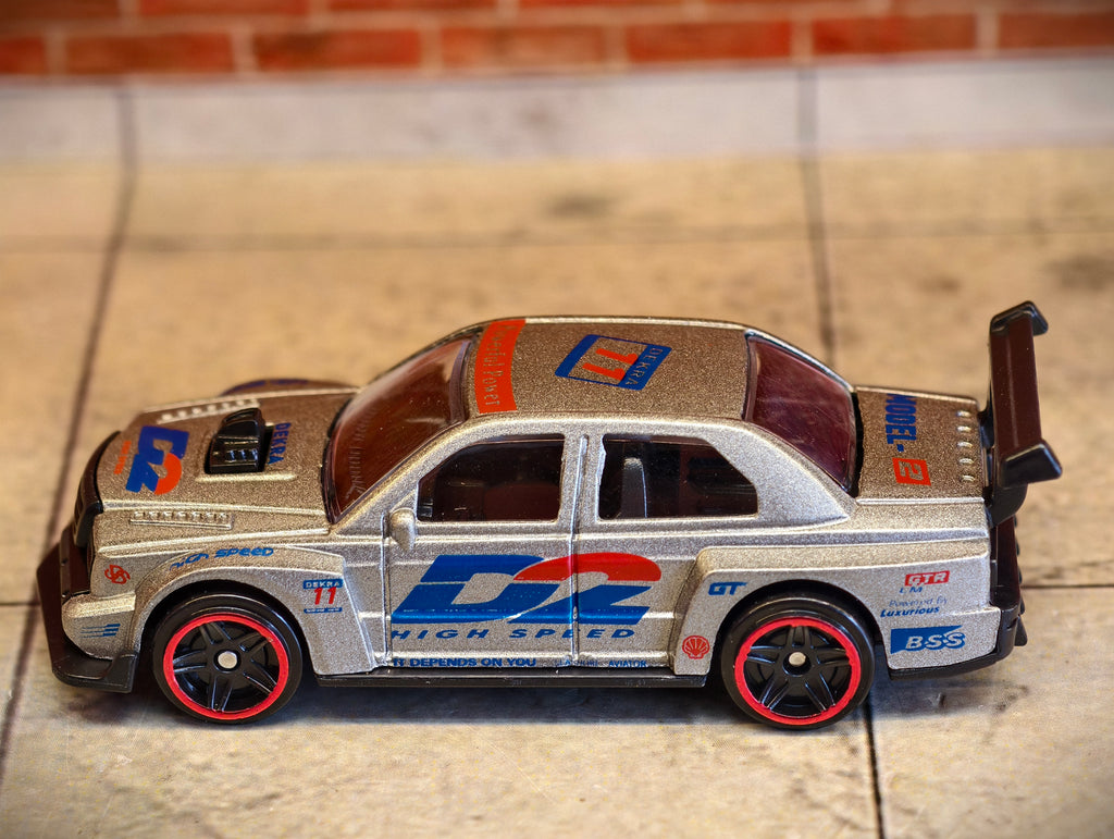 Mercedes Benz C Class W202 1:64 Scale
