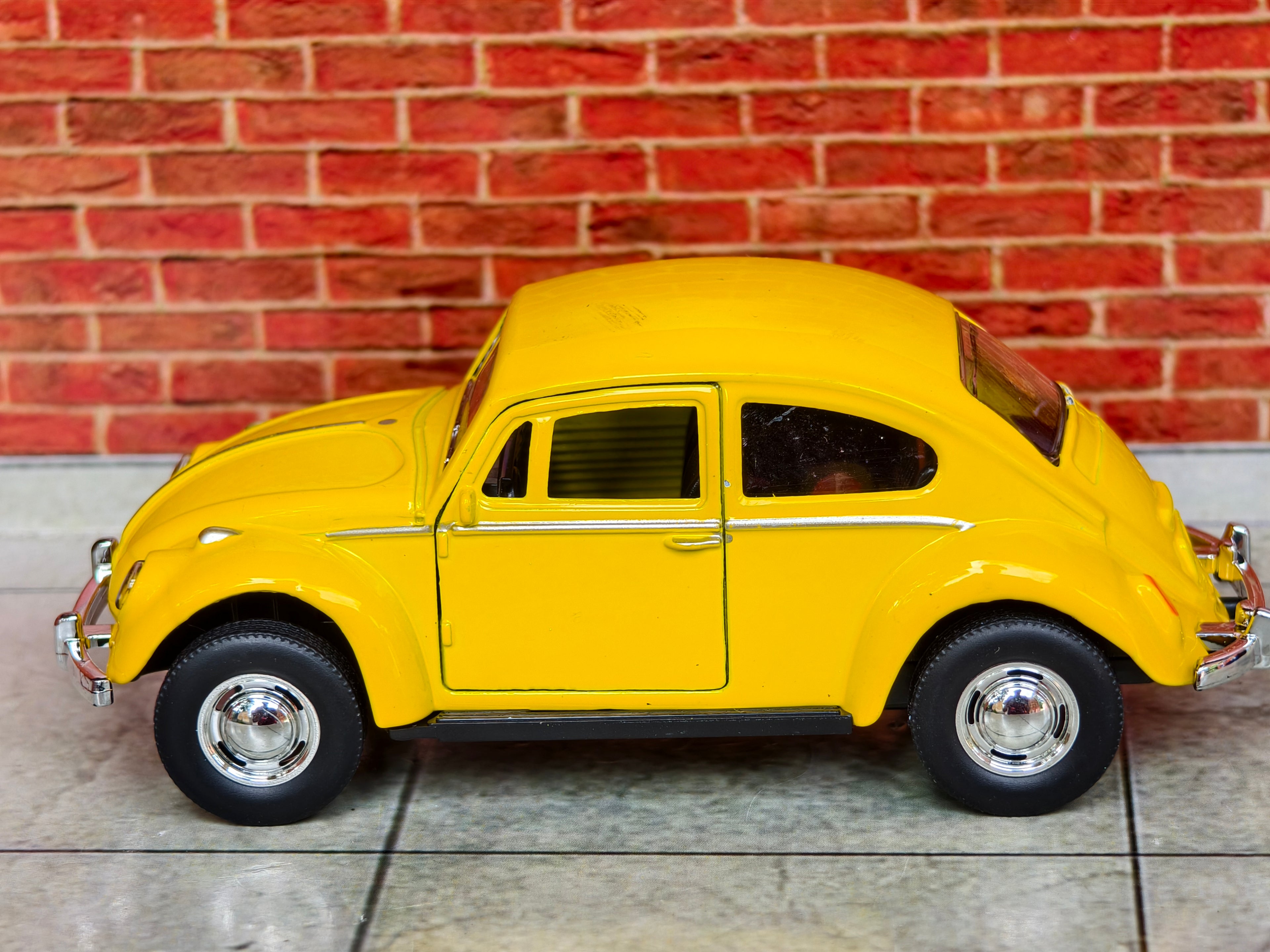 Volkswagen Classic Beetle 1:43 Scale