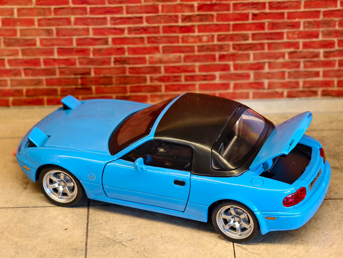 Mazda MX-5 Miata (NA) Roadster
